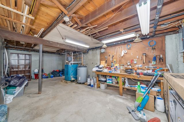 59 Beaverbrook Rd, Burlington, MA 01803