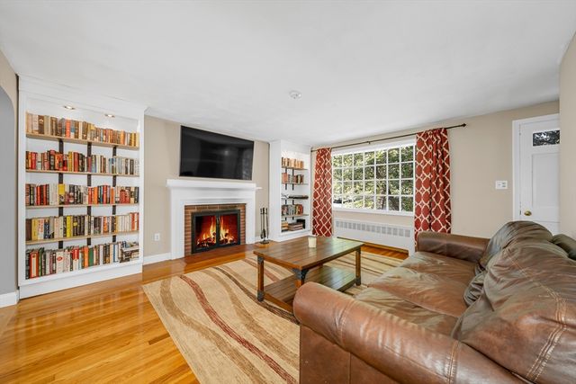 59 Beaverbrook Rd, Burlington, MA 01803