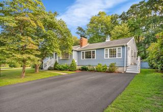 59 Beaverbrook Rd, Burlington, MA 01803