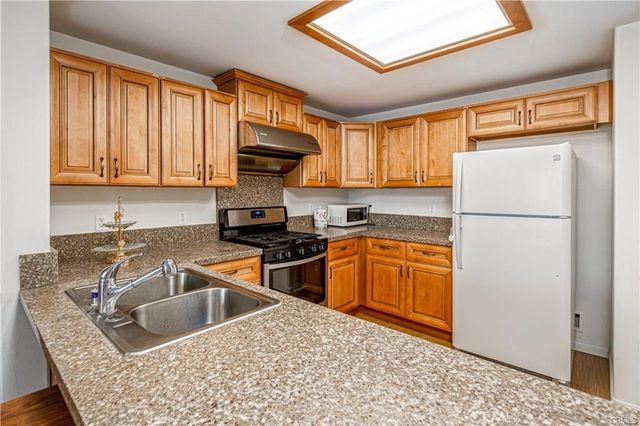 11 S 3rd 503, Alhambra, CA 91801