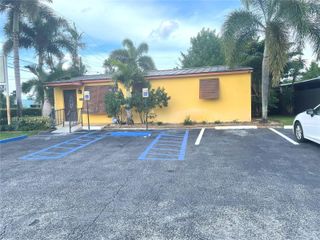 6790 Taft St, Hollywood, FL 33024