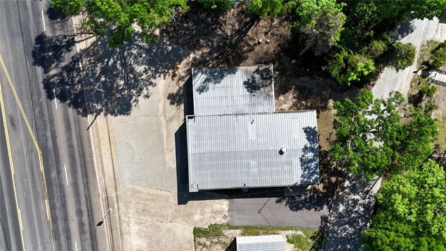807 W Corsicana Street, Athens, TX 75751