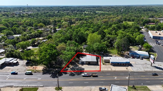 807 W Corsicana Street, Athens, TX 75751