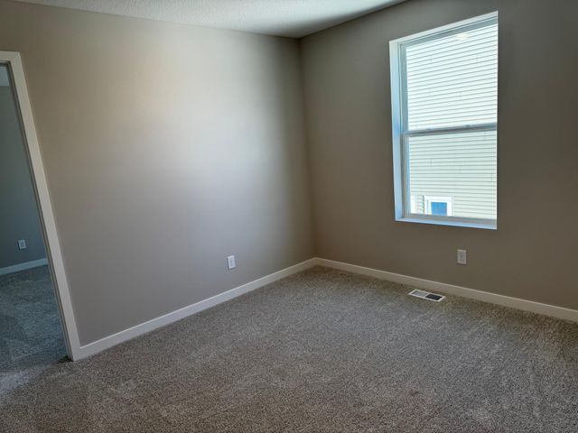 12736 Farnham Lane, Rogers, MN 55374