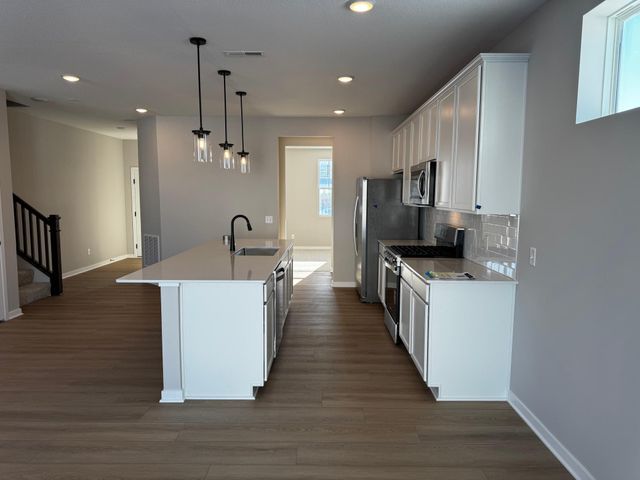 12736 Farnham Lane, Rogers, MN 55374