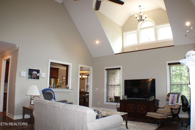 184 Danielle Court, Harrogate, TN 37752