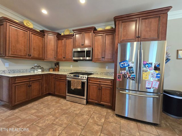 184 Danielle Court, Harrogate, TN 37752
