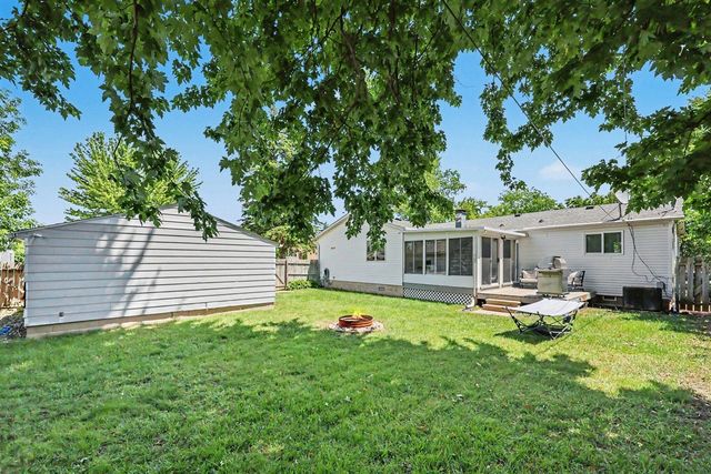 810 Indiana Avenue, Marysville, MI 48040