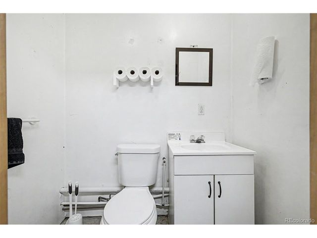 5480 Niagara St, Commerce City, CO 80022