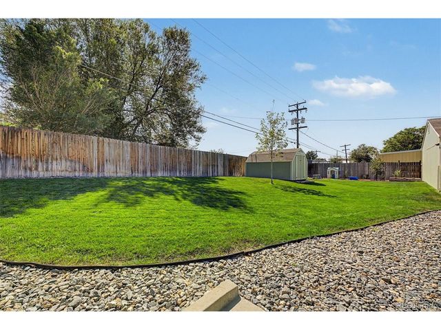 5480 Niagara St, Commerce City, CO 80022