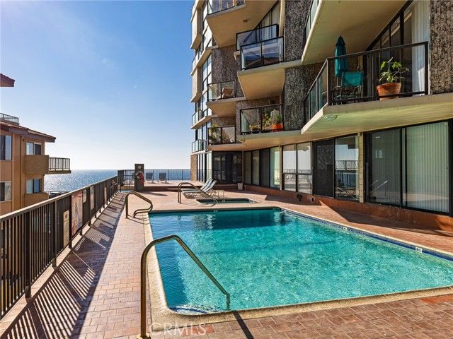 531 Esplanade 313, Redondo Beach, CA 90277