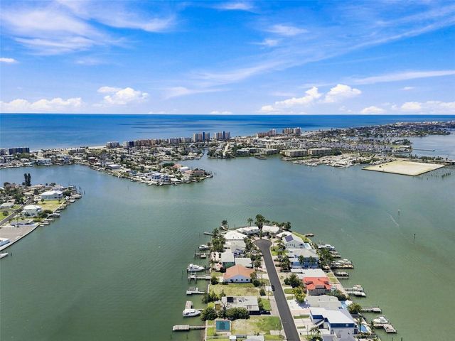 817 BAY POINT DRIVE, Madeira Beach, FL 33708