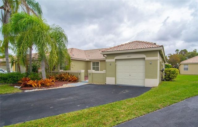 4297 Pine Ridge Court, Weston, FL 33331