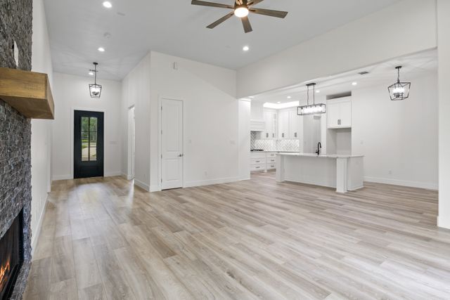 255 Kathryn's Court, Mt Pleasant, TX 75455