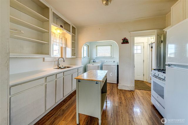 115 E 5th Street, Port Angeles, WA 98362