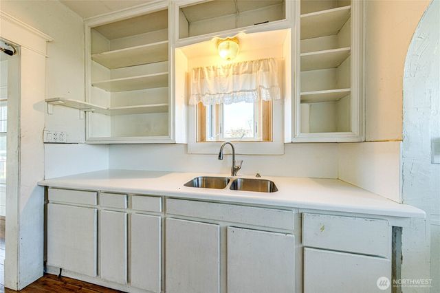 115 E 5th Street, Port Angeles, WA 98362