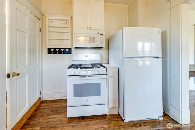 115 E 5th Street, Port Angeles, WA 98362