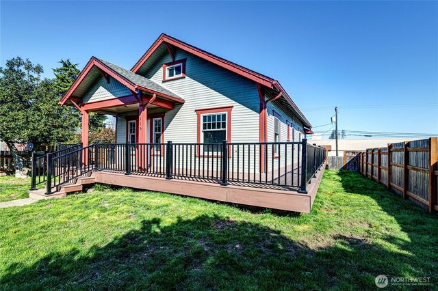 115 E 5th Street, Port Angeles, WA 98362