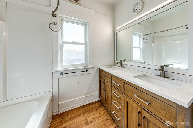 115 E 5th Street, Port Angeles, WA 98362