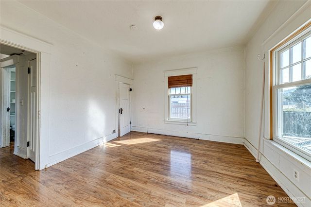 115 E 5th Street, Port Angeles, WA 98362