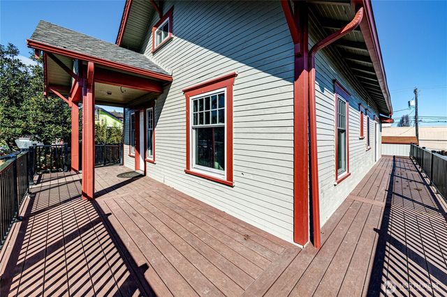 115 E 5th Street, Port Angeles, WA 98362