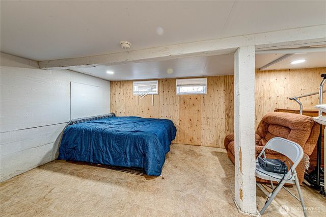 115 E 5th Street, Port Angeles, WA 98362