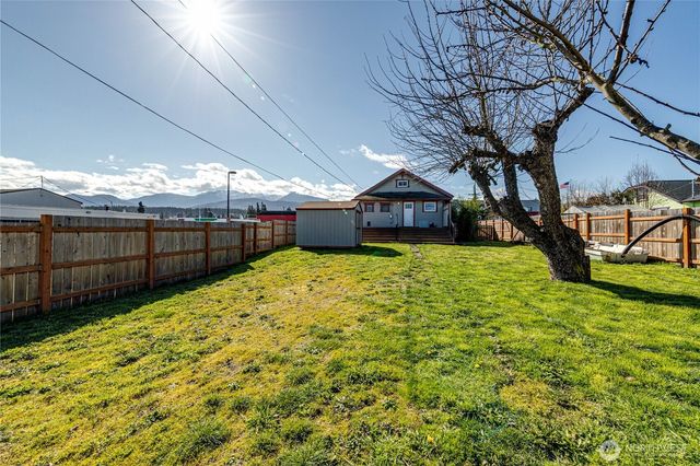 115 E 5th Street, Port Angeles, WA 98362