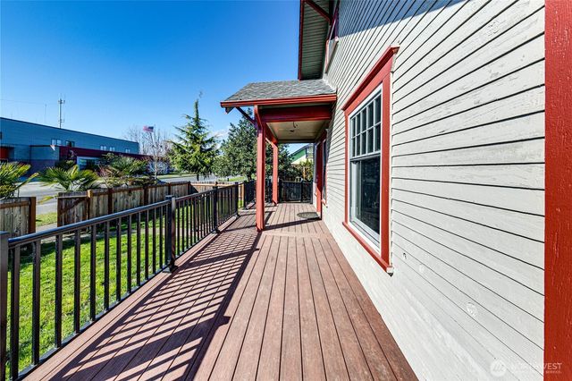 115 E 5th Street, Port Angeles, WA 98362