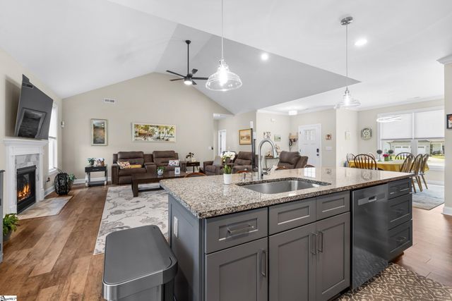 422 Mountain View Church Road, Six Mile, SC 29682