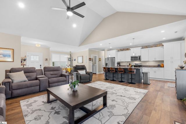 422 Mountain View Church Road, Six Mile, SC 29682