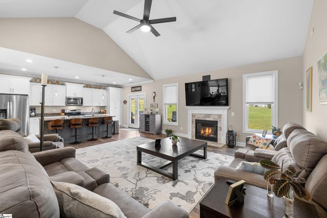 422 Mountain View Church Road, Six Mile, SC 29682