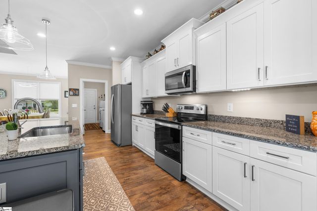 422 Mountain View Church Road, Six Mile, SC 29682
