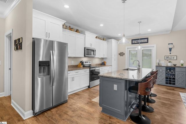 422 Mountain View Church Road, Six Mile, SC 29682