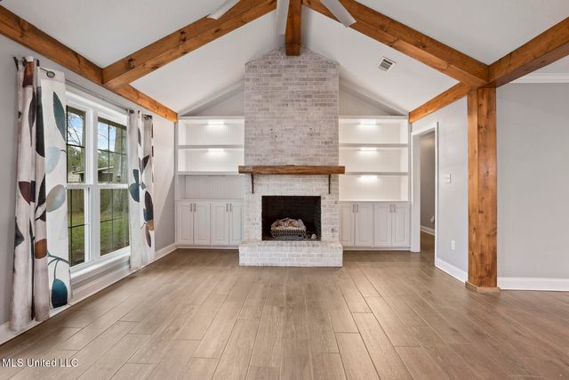 324 Millcreek Drive, Brandon, MS 39047