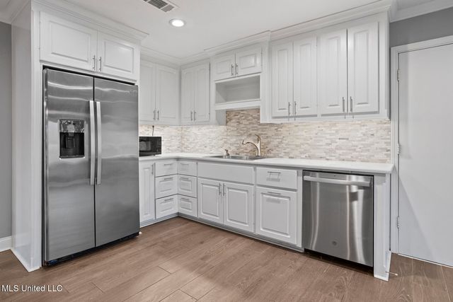 324 Millcreek Drive, Brandon, MS 39047