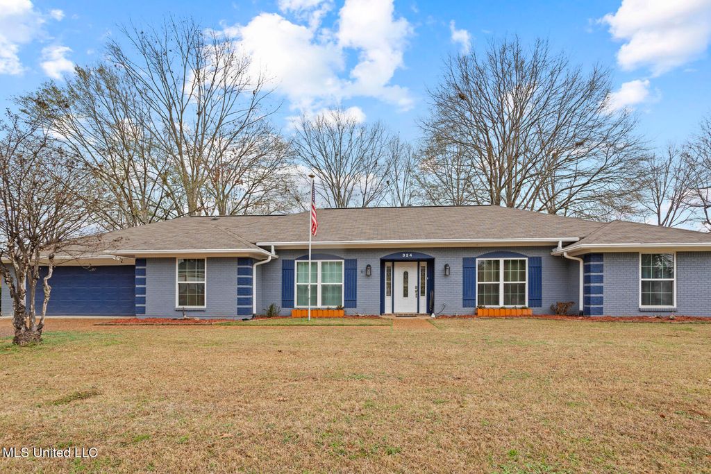 324 Millcreek Drive, Brandon, MS 39047