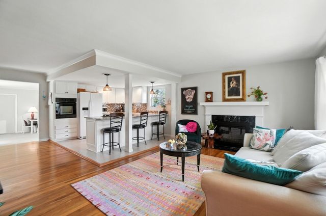 2701 Snouffer Road, Columbus, OH 43235