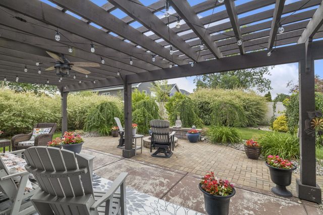 2428 Winesap Street, Schererville, IN 46375