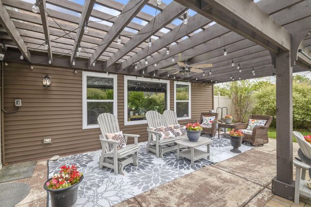 2428 Winesap Street, Schererville, IN 46375