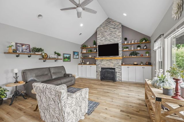 2428 Winesap Street, Schererville, IN 46375