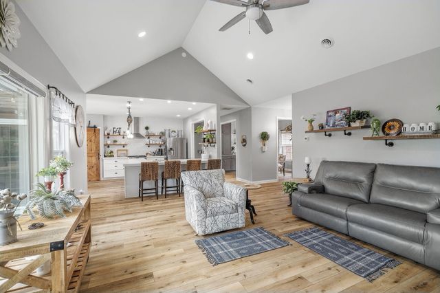2428 Winesap Street, Schererville, IN 46375