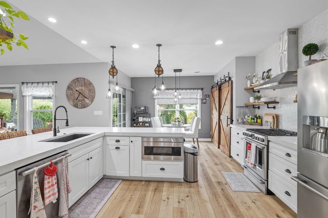2428 Winesap Street, Schererville, IN 46375