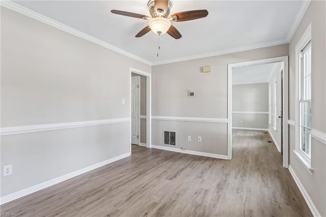 9 Winder CRES, Newport News, VA 23606