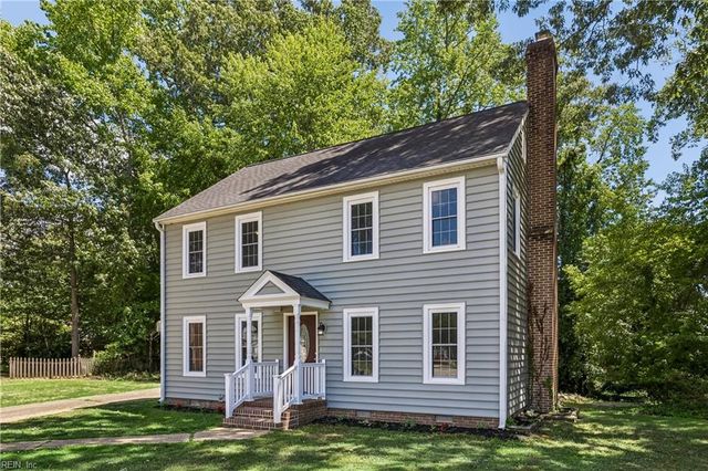 9 Winder CRES, Newport News, VA 23606