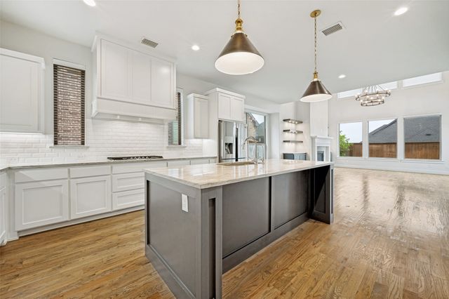 691 Meandering Lane, Frisco, TX 75033