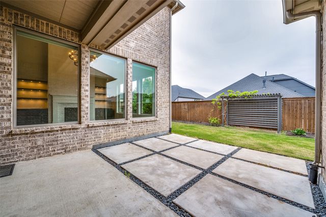 691 Meandering Lane, Frisco, TX 75033