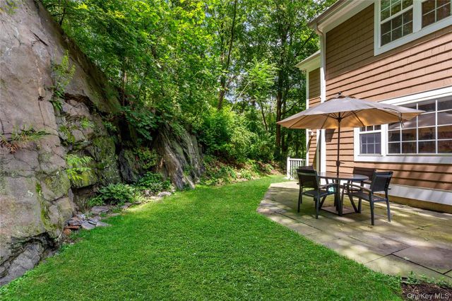 2 Deer Tree Lane, Briarcliff Manor, NY 10510
