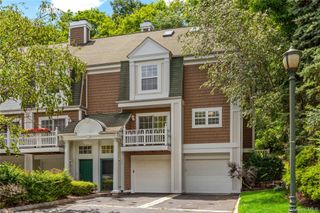 2 Deer Tree Lane, Briarcliff Manor, NY 10510