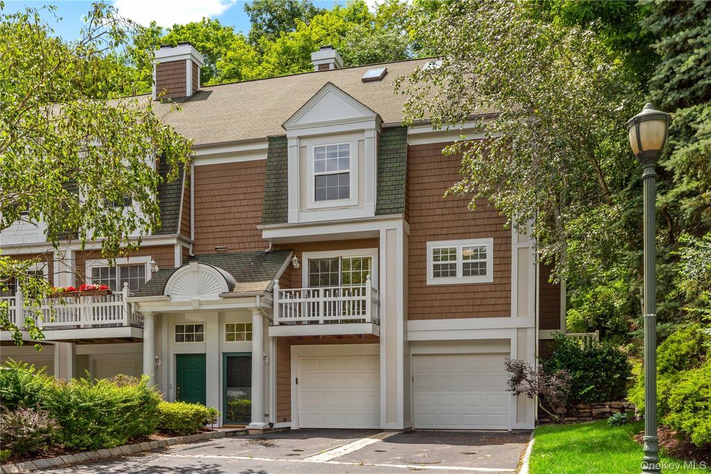 2 Deer Tree Lane, Briarcliff Manor, NY 10510