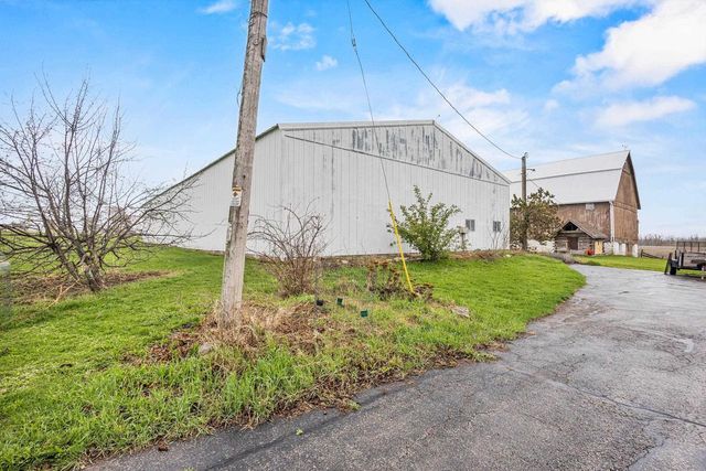 W4943 BRUSEWITZ ROAD, Black Creek, WI 54106